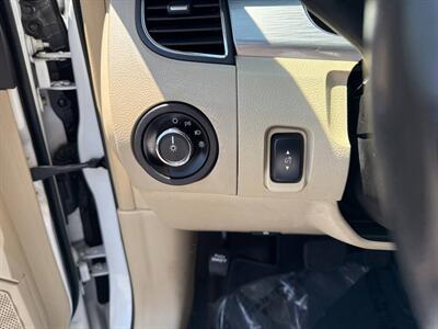 2017 Ford Taurus SEL AWD 4dr Sedan - Photo 23 - Garden City, ID 83714