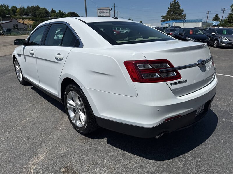 2017 Ford Taurus SEL AWD 4dr Sedan - Photo 5 - Garden City, ID 83714