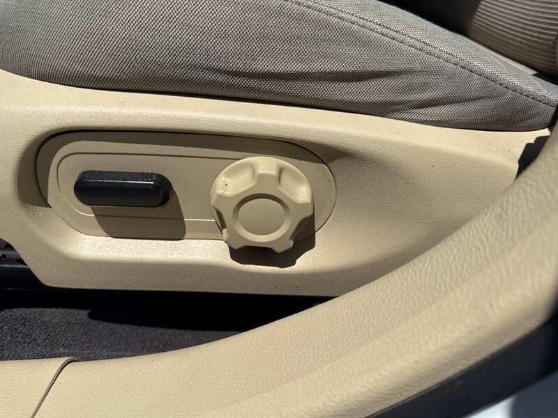 2017 Ford Taurus SEL AWD 4dr Sedan - Photo 26 - Garden City, ID 83714