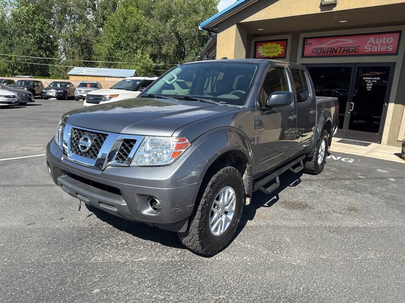 2018 Nissan Frontier SV 4x4 4dr Crew Cab 5 ft. SB 5A - Photo 3 - Garden City, ID 83714