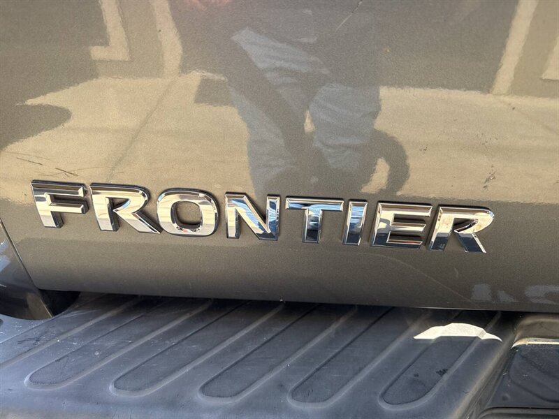 2018 Nissan Frontier SV 4x4 4dr Crew Cab 5 ft. SB 5A - Photo 27 - Garden City, ID 83714