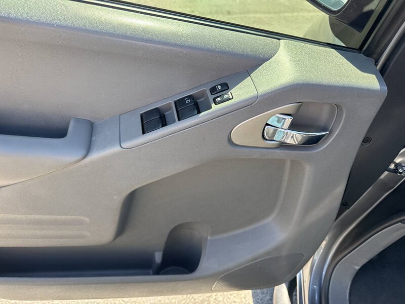 2018 Nissan Frontier SV 4x4 4dr Crew Cab 5 ft. SB 5A - Photo 23 - Garden City, ID 83714