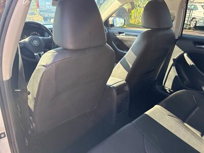 2011 Volkswagen Jetta SE PZEV 4dr Sedan 6A - Photo 13 - Garden City, ID 83714