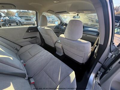2013 Honda Accord LX   - Photo 18 - Garden City, ID 83714