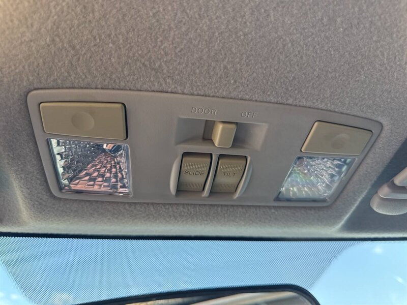 2011 Mazda CX-7 i Sport 4dr SUV - Photo 28 - Garden City, ID 83714