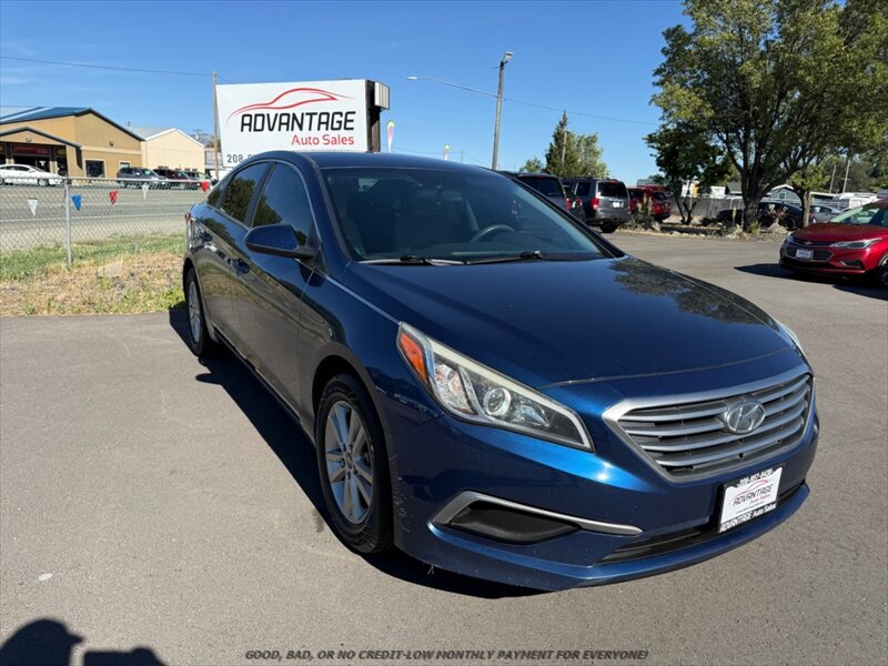 2017 Hyundai SONATA   - Photo 1 - Garden City, ID 83714