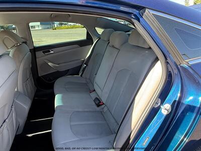 2017 Hyundai SONATA   - Photo 14 - Garden City, ID 83714