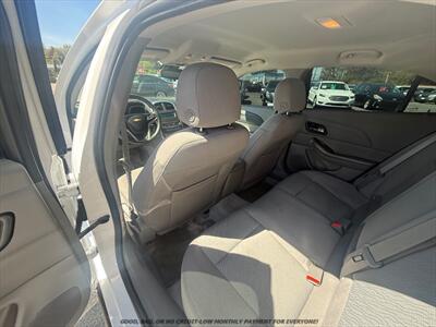 2015 Chevrolet Malibu LS   - Photo 13 - Garden City, ID 83714