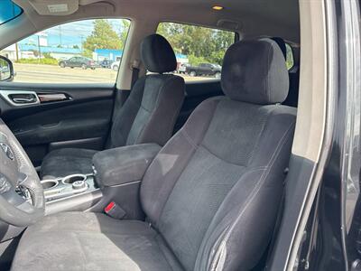 2016 Nissan Pathfinder SV 4x4 4dr SUV - Photo 12 - Garden City, ID 83714