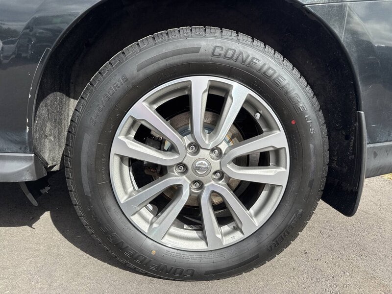 2016 Nissan Pathfinder SV 4x4 4dr SUV - Photo 24 - Garden City, ID 83714