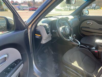 2016 Kia Soul Base 4dr Crossover 6A - Photo 10 - Garden City, ID 83714
