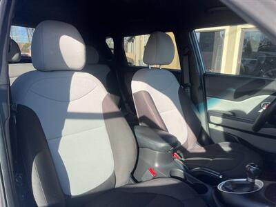2016 Kia Soul Base 4dr Crossover 6A - Photo 17 - Garden City, ID 83714