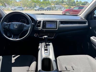 2017 Honda HR-V EX   - Photo 10 - Garden City, ID 83714
