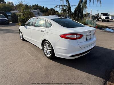 2015 Ford Fusion SE - Photo 8 - Garden City, ID 83714