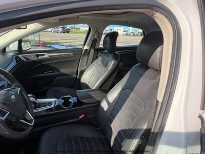 2015 Ford Fusion SE - Photo 11 - Garden City, ID 83714