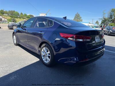 2018 Kia Optima LX   - Photo 5 - Garden City, ID 83714