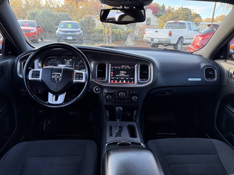 2011 Dodge Charger SE 4dr Sedan - Photo 9 - Garden City, ID 83714