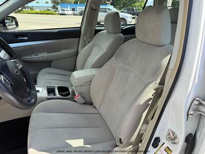 2014 Subaru Outback 2.5i - Photo 11 - Garden City, ID 83714