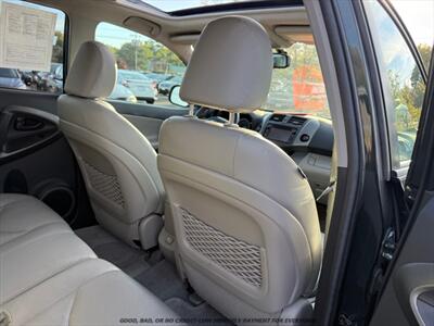 2012 Toyota RAV4 Limited   - Photo 18 - Garden City, ID 83714
