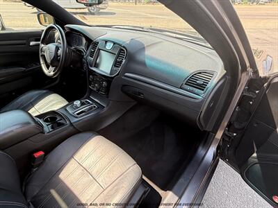 2015 Chrysler 300 Series S - Photo 22 - Garden City, ID 83714