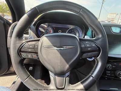 2015 Chrysler 300 Series S - Photo 26 - Garden City, ID 83714