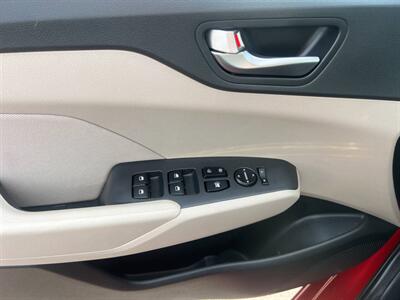 2021 Hyundai Accent SE 4dr Sedan CVT - Photo 17 - Garden City, ID 83714