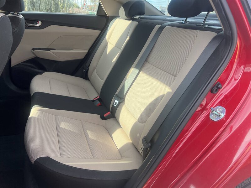 2021 Hyundai Accent SE 4dr Sedan CVT - Photo 11 - Garden City, ID 83714