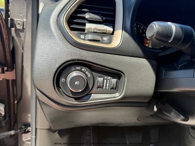 2016 Jeep Renegade Limited - Photo 23 - Garden City, ID 83714