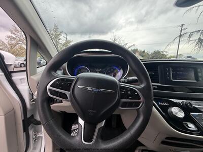 2017 Chrysler Pacifica LX   - Photo 27 - Garden City, ID 83714