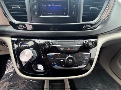 2017 Chrysler Pacifica LX   - Photo 29 - Garden City, ID 83714