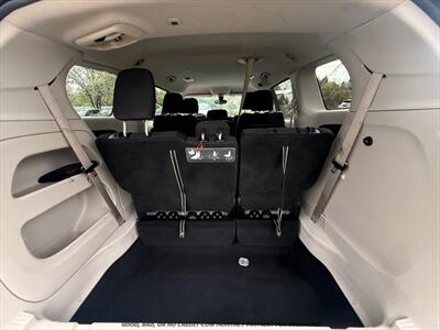 2017 Chrysler Pacifica LX   - Photo 15 - Garden City, ID 83714
