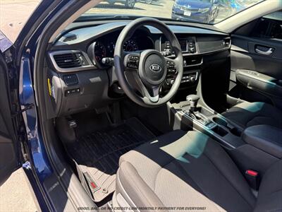 2017 Kia Optima LX - Photo 11 - Garden City, ID 83714