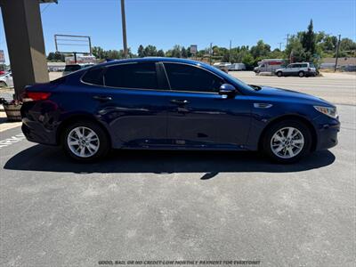2017 Kia Optima LX - Photo 8 - Garden City, ID 83714