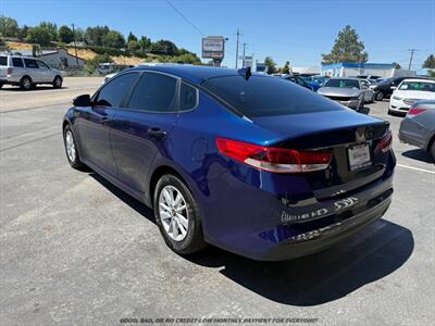 2017 Kia Optima LX - Photo 5 - Garden City, ID 83714