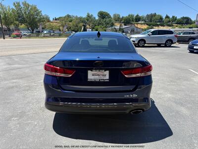 2017 Kia Optima LX - Photo 6 - Garden City, ID 83714