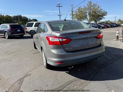 2012 Ford Focus SE - Photo 4 - Garden City, ID 83714