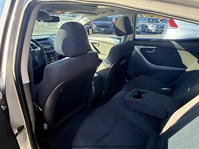 2015 Hyundai ELANTRA SE - Photo 15 - Garden City, ID 83714