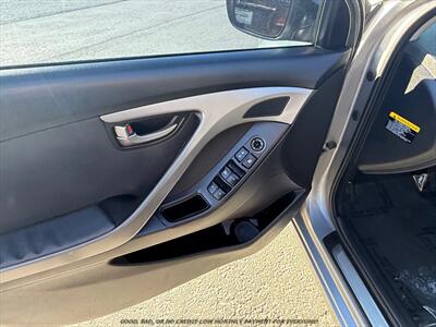 2015 Hyundai ELANTRA SE - Photo 24 - Garden City, ID 83714