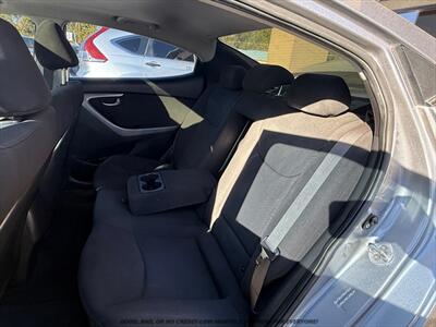 2015 Hyundai ELANTRA SE - Photo 16 - Garden City, ID 83714