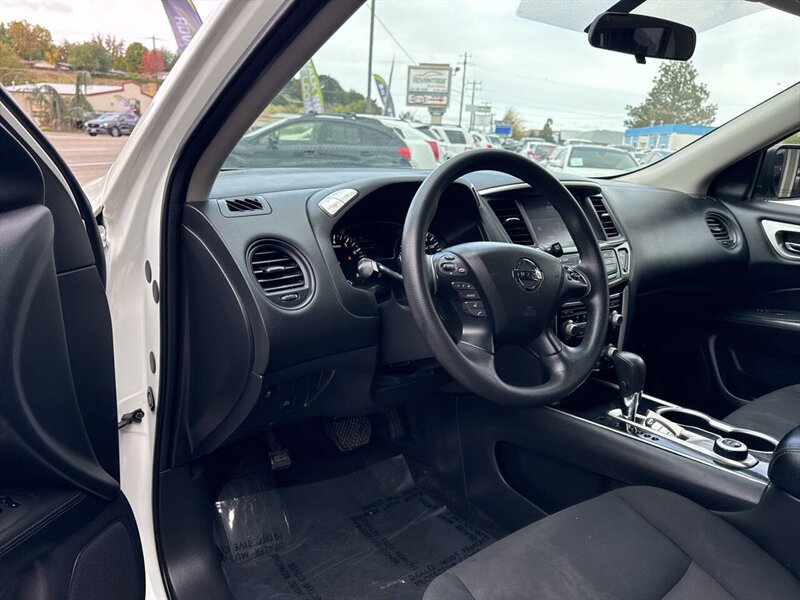 2018 Nissan Pathfinder S 4x4 4dr SUV - Photo 10 - Garden City, ID 83714