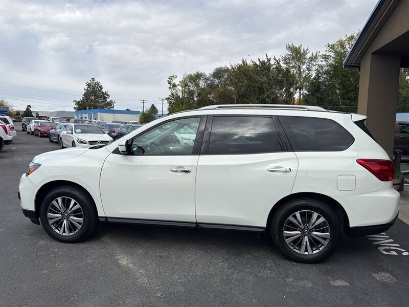 2018 Nissan Pathfinder S 4x4 4dr SUV - Photo 4 - Garden City, ID 83714