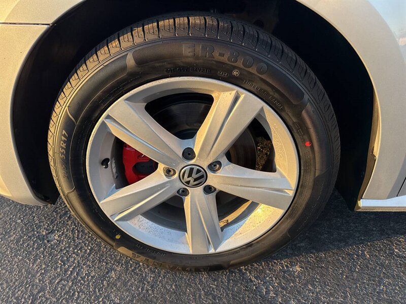 2013 Volkswagen Passat SE PZEV 4dr Sedan 6A - Photo 22 - Garden City, ID 83714