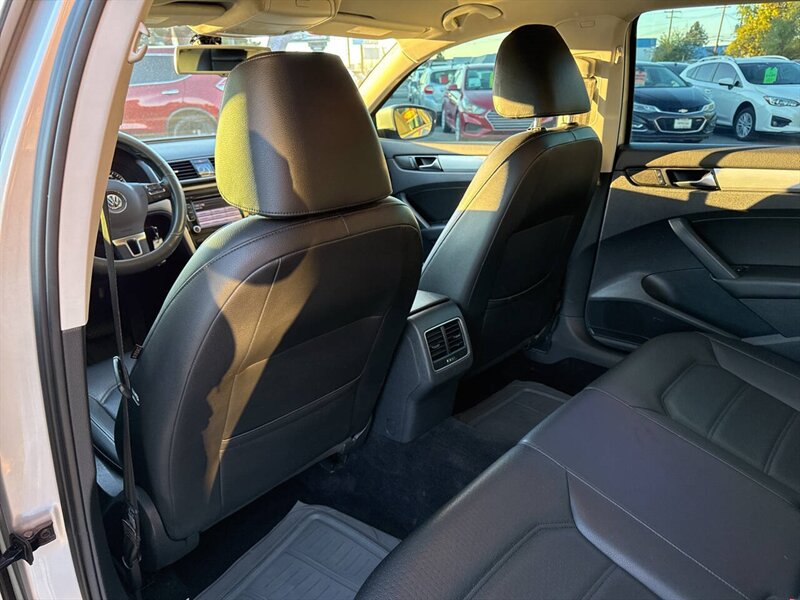 2013 Volkswagen Passat SE PZEV 4dr Sedan 6A - Photo 14 - Garden City, ID 83714