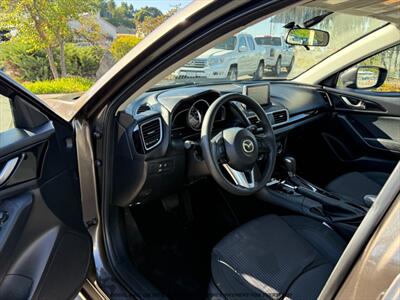 2016 Mazda Mazda3 i Sport - Photo 19 - Garden City, ID 83714