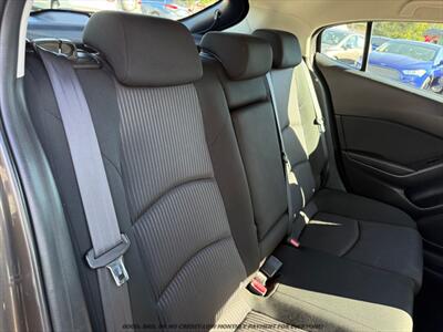 2016 Mazda Mazda3 i Sport - Photo 14 - Garden City, ID 83714