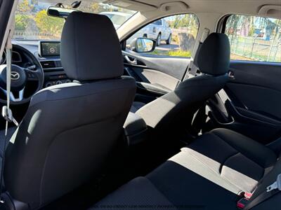 2016 Mazda Mazda3 i Sport - Photo 11 - Garden City, ID 83714