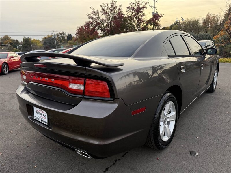 2014 Dodge Charger SE 4dr Sedan - Photo 6 - Garden City, ID 83714