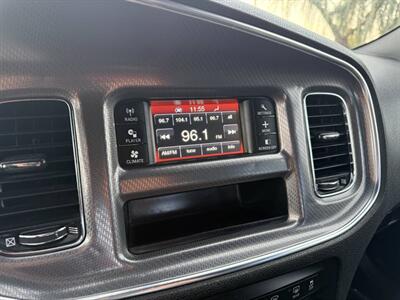 2014 Dodge Charger SE 4dr Sedan - Photo 12 - Garden City, ID 83714