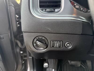 2014 Dodge Charger SE 4dr Sedan - Photo 22 - Garden City, ID 83714