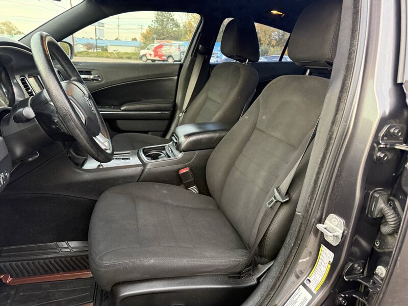 2014 Dodge Charger SE 4dr Sedan - Photo 10 - Garden City, ID 83714